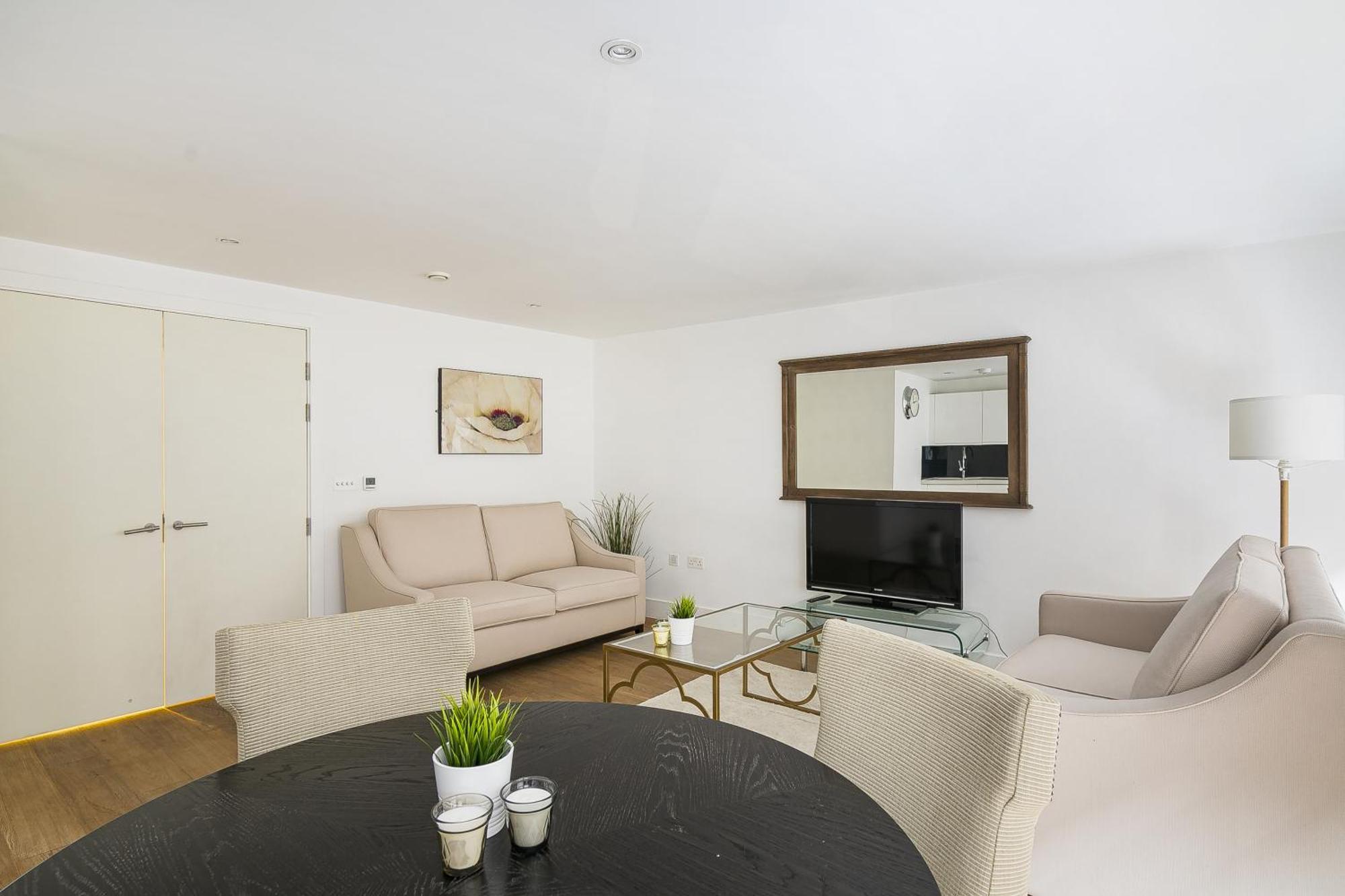 Bull Court - Walking Distance To Covent Garden Square Apartment *